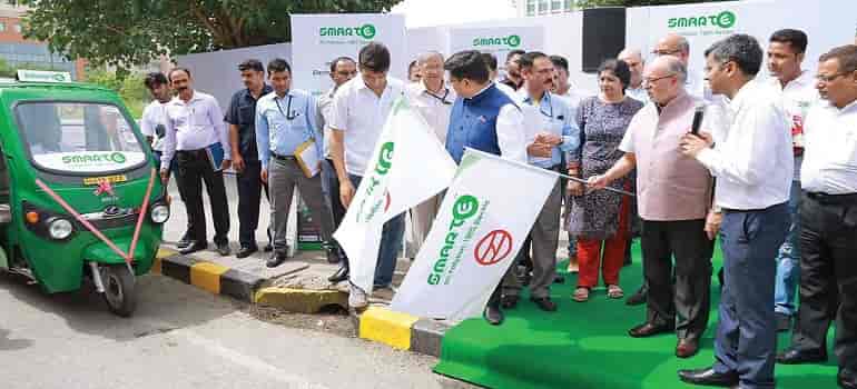 DMRC Launches e-rickshaws